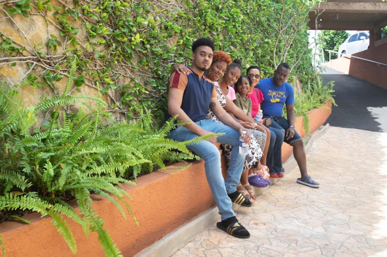 Mandeview Hotel Mandeville Esterno foto